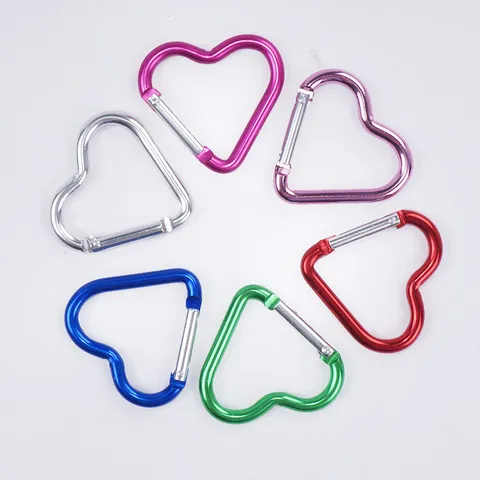 Moschettone a Forma di Cuore in Lega di Alluminio Portachiavi Clip Gancio d'Amore Carino per Viaggi all'Aperto