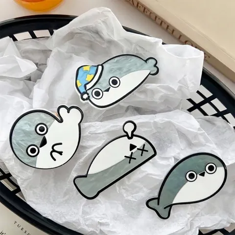 Funny Sacabambaspis Meme Acrylic Hair Clip Cute Cartoon Fish Side Clip Bangs Hairpin Creative Hair Accessories For Women Girls