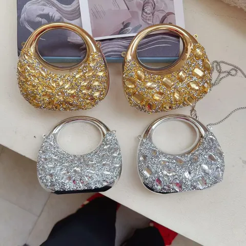 Mini Mond Abendtasche Luxus Strass Metallische Clutch Tasche Für Damen Mondförmige Party Bankett Handtasche Mit Kette