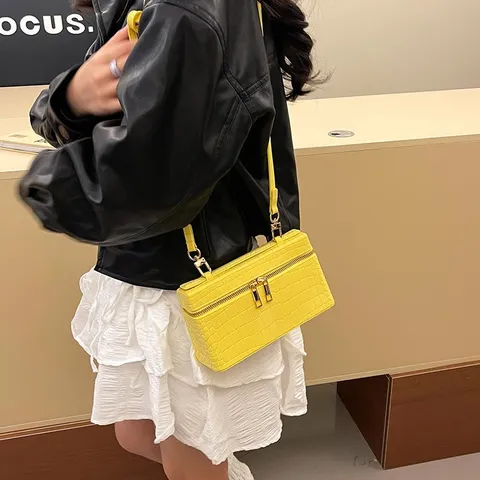 Women Crocodile Pattern Vanity Crossbody Bag PVC Exquisite Shoulder Bag Elegant Box Handbag With Gold Double Zippers