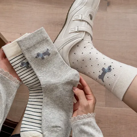 Calcetines de Media Caña de Algodón con Bordado de Perro Lindo para Mujer Casual Color Sólido Lunares Rayado Transpirable