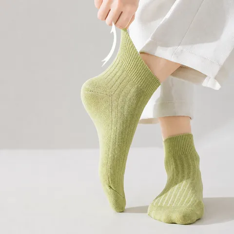 Women's Casual Solid Color Short Tube Cotton Socks Breathable Anti-Odor Double-Needle Ankle Socks