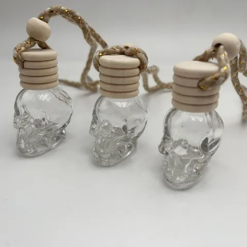 Glass Skull Car Perfume Bottle Aromatherapy Diffuser Rearview Mirror Hanging Ornament Auto Interior Decoration