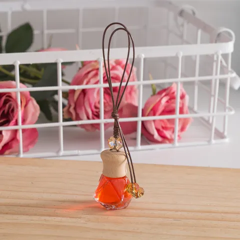 Ciondolo Bottiglia Profumo per Auto Vetro Aromaterapia Diffusore Olio Essenziale Ornamento Sospeso per Decorazione Interni Veicolo
