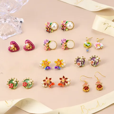 Boucles d'Oreilles Clous Style Mori Fleur Cœur Papillon Émail Perle Artificielle Avec Tige en Argent Sterling 925 Bijoux Élégants et Doux pour Femmes