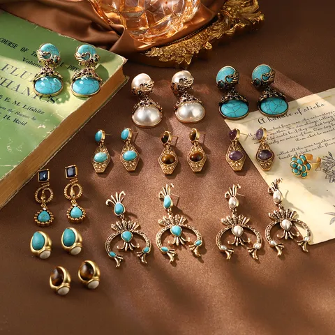 Boucles d'Oreilles Turquoise Style Palais Français Vintage Tige en Argent 925 Style Antique Fleur Ajourée Bijoux en Pierres Précieuses
