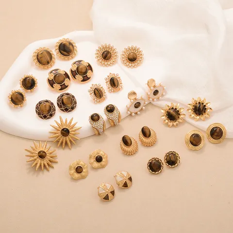 Boucles d'Oreilles Clous Girasol Œil de Tigre Vintage pour Femmes Style Maillard Rétro Alliage Perle Artificielle Strass Bijoux