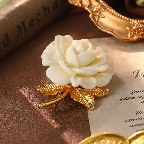 Vintage Alloy Artificial Pearl Rhinestone Rose Flower Brooch Earrings For Women Elegant Red White Floral Jewelry Retro Pins Party Gift