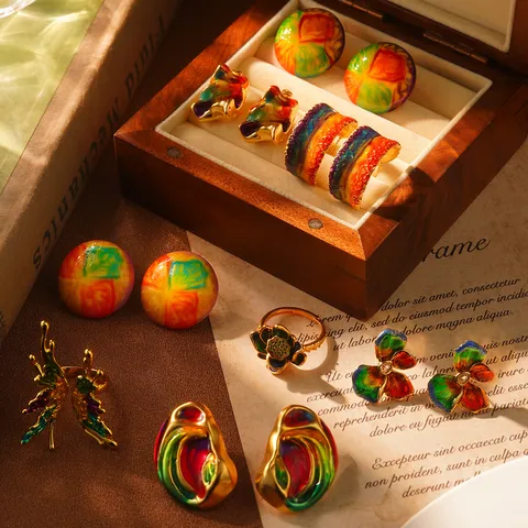 Boucles d'Oreilles Clous en Émail Vintage pour Femmes Style Peinture à l'Huile Arc-en-Ciel Tige en Argent 925