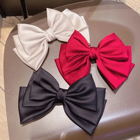 Koreanischer Stil Übergroße Dreischichtige Satin Schleife Haarklammer Hochwertige Satin Haarnadel Federclip Elegante Haarschmuck Für Damen Hochzeit Party Alltag
