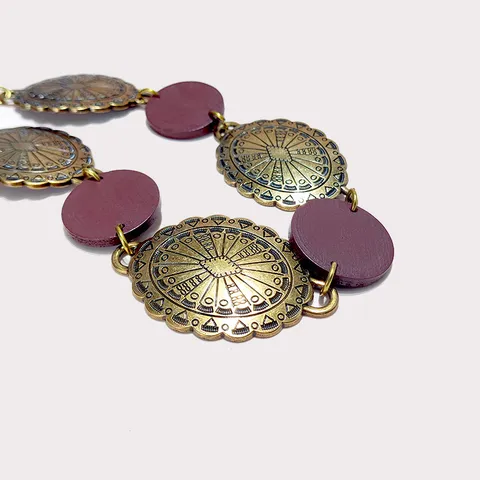 French Vintage Metal Waist Chain Women Chic Carved Round Disc Chain Belt Dress Jeans Decorative Body Jewelry
