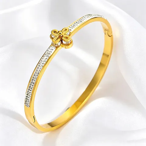 Women's 304 Stainless Steel Clover Bangle Bracelet Fashion Pave Rhinestone Starry Sky Gold Plated Elegant Jewelry Gift