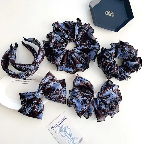 Tie-Dye Fabric Knot Wide Headband Blue Ink Wash Crossover Hair Band Bow Spring Clip Rhinestone Scrunchie Summer Fashion Hair Accessories for Women