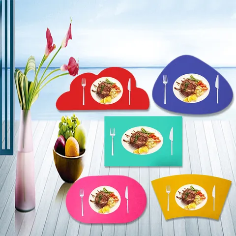 Weihnachten Filz Platzset Hohlendesign Hitzebeständige Tischmatte Küche Esszimmer Feiertag Party Deko Tischschmuck