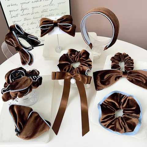 Vintage Velvet Bow Hair Accessories Sea Salt Canele Series Contrast Color Headband Hair Claw Scrunchie Set For Women Autumn Winter Elegant Hair Decoration