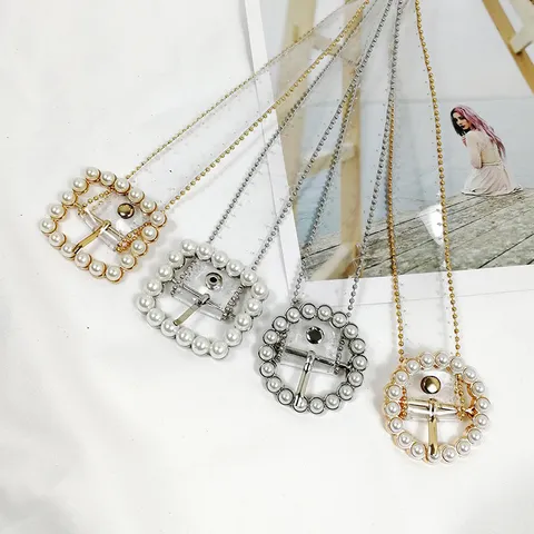 Women Transparent PVC Clear Belt Pearl Buckle Metal Chain Interlocking Waist Belt Fashion Casual Waistband