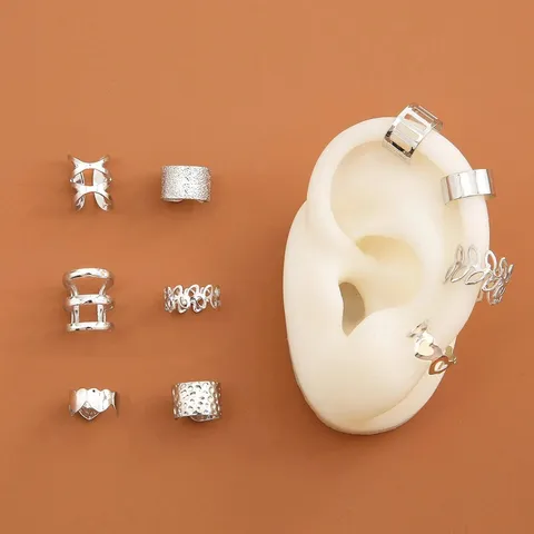 Legierung Geometrische Ohrmanschetten Set Für Damen Ohne Piercing Hohlblatt Herz Design C-Förmige Ohrclips Minimalistischer Modeschmuck