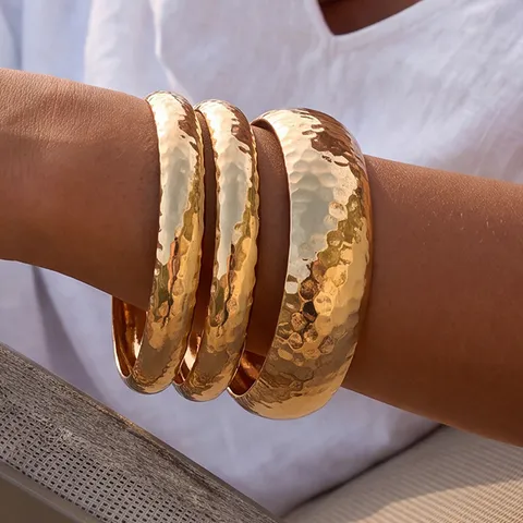 Ensemble de Bracelets Joncs Larges en Métal Martelé Rétro Européen Américain pour Femmes Bijoux Punk Couleur Or Cadeau