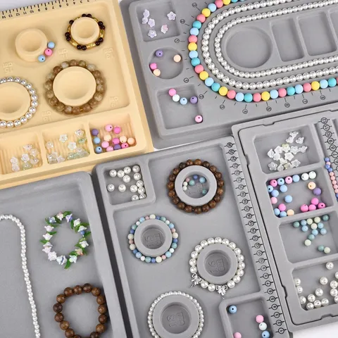 Tablero de Diseño de Cuentas de Plástico Flocado para Fabricación de Joyas de Collar Pulsera Herramienta de Medición Gris Bandeja Organizadora