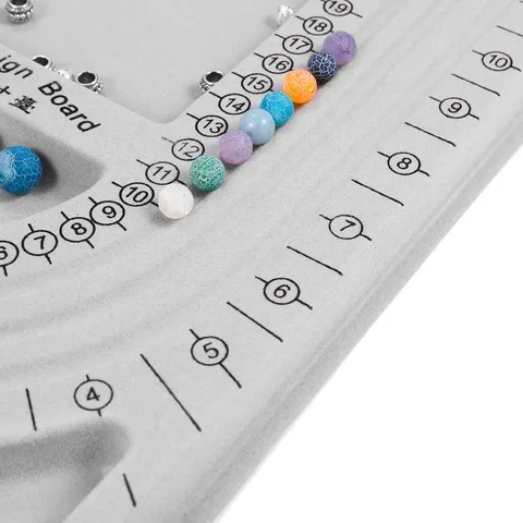 Tablero de Diseño de Cuentas de Plástico Flocado para Fabricación de Joyas de Collar Pulsera Herramienta de Medición Gris Bandeja Organizadora