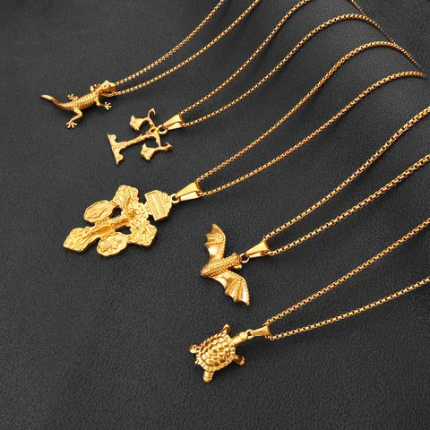 Pendentif en Acier Inoxydable Strass Style Punk Vintage Animal Instrument Portrait Collier Plaqué Or 18K Bijoux Pour Femmes Hommes