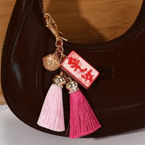 Chinese Nationale Stijl Kwastje Sleutelhanger Met Holle Bel Zegenplaat Zinklegering Polyester Tas Hanger Cadeau