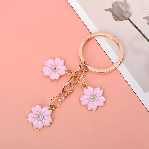 Cherry Blossom Metal Keychain Enamel Sakura Flower Pendant Bag Charm Gold Tone Alloy Key Ring Accessories For Women Gift