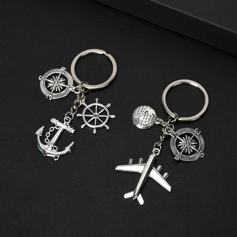 Reisthema Vliegtuig Metalen Sleutelhanger Met Paspoort Kompas Wereldbol Anker Charmes Zinklegering Sleutelhanger Voor Reizigers Cadeau