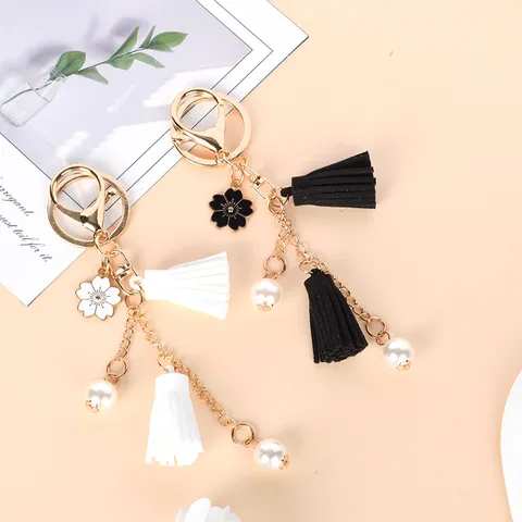 Cute Korean Style Cherry Blossom Tassel Keychain Zinc Alloy Artificial Pearl Flower Bag Pendant Car Keyring For Women