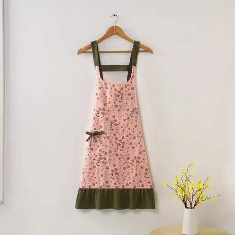 Carino Stile Principessa Grembiule in Poliestere Floreale Tasca con Volant Cucina Cottura al Forno Grembiule Per Le Donne Abbigliamento da Lavoro Domestico
