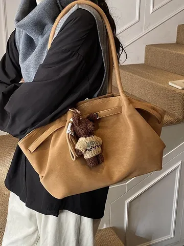 Sac Cabas Vintage pour Femme en Cuir PU Couleur Unie Cordon de Serrage Grande Capacité Sac à Bandoulière Avec Pendentif Ours