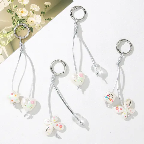 Lindo Llavero de Acrílico de Dibujos Animados Flor Lazo Perla Artificial Adorno para Bolso Elegante Cara Sonriente Corazón Estrella Regalo
