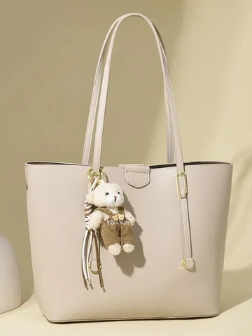 Bolso Tote de Gran Capacidad para Mujer Color Sólido Cuero PU Bolso de Mano para Viaje Diario Con Colgante de Oso Bolso de Hombro