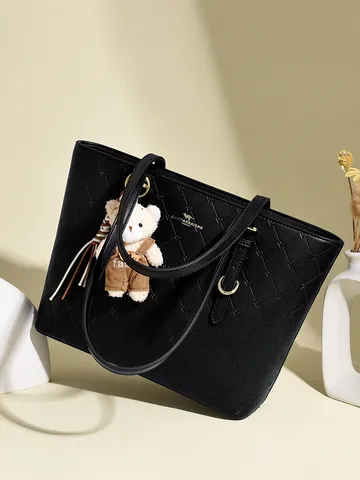 Bolso Tote Acolchado Retro para Mujer Gran Capacidad de Cuero PU Bolso de Hombro Con Colgante de Oso Bolso de Viaje Elegante