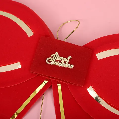 Kerstboomtop Strik Rood Fluweel Gouden Rand Ornament Met Merry Christmas Teken En Bel Feestelijke Hangende Decoratie
