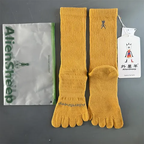 Unisex Wool Mid Tube Five Toe Sports Socks Thermal Hiking Outdoor Toe Split Cushioning Athletic Crew Socks