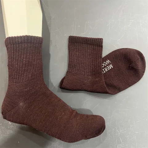 Merino Wool Crew Socks For Men And Women Solid Color Thermal Autumn Winter Casual Athletic Seamless Stitching Socks