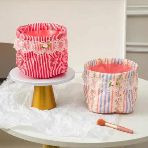 Korean Style Quilted Fabric Storage Basket Foldable Desktop Organizer With Lace Rose Decoration For Cosmetics Jewelry Home Storage