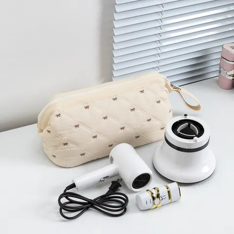 Bolsa de Cosméticos de Viaje Acolchada con Bordado de Mariposa Organizador de Aseo de Gran Capacidad Bolsa de Almacenamiento Portátil para Mujer