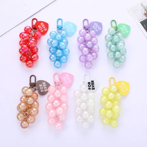 Creative Aurora Acrylic Beaded Grape Keychain Pendant Colorful Simulation Fruit Bag Ornament With Heart Tag Car Key Ring