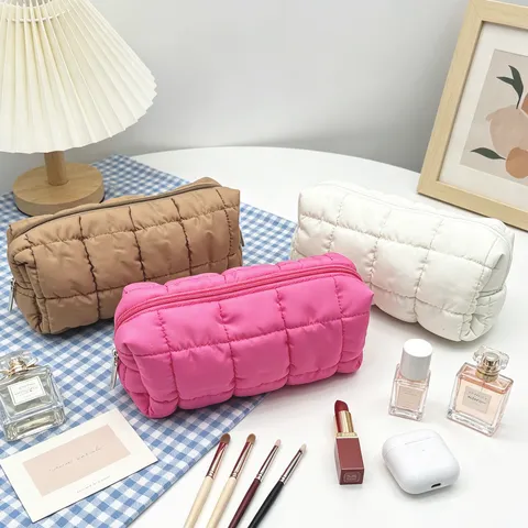 Neceser Acolchado Nube Impermeable Organizador de Maquillaje de Gran Capacidad Bolsa de Aseo de Viaje Bolso de Mano Acolchado Portátil para Mujer