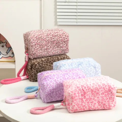 Neceser de Maquillaje de Felpa con Estampado de Leopardo Estilo Ins Gran Capacidad Neceser de Aseo Portátil para Mujer