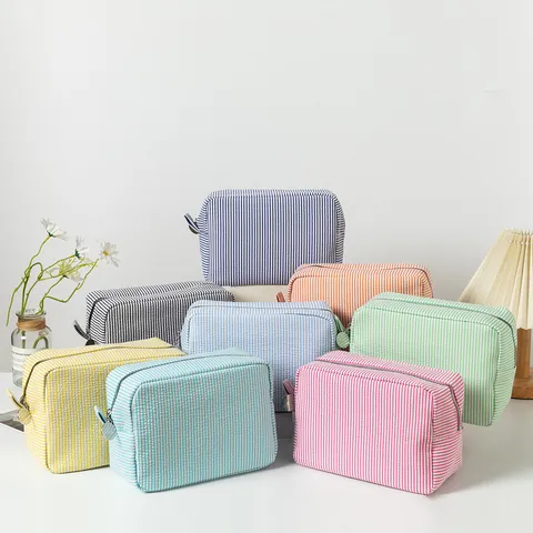 Seersucker Striped Makeup Bag Large Capacity Travel Toiletry Bag Portable Cosmetic Storage Bag For Women Cotton Linen Makeup Pouch