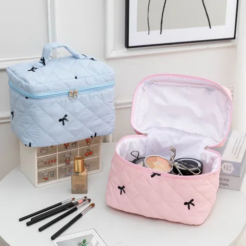 New Quilted Makeup Bag Embroidered Bow Large Capacity Travel Handheld Cosmetic Storage Bag Quilted Fabric Pouch For Women