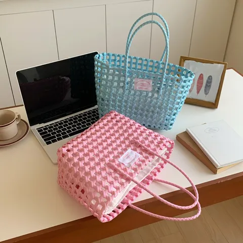 Sommer Handgewebte Kunststoff Tragetasche Dopamin Bunte Gitter Hohl Gemüsekorb Strand Urlaub Handtasche Für Damen