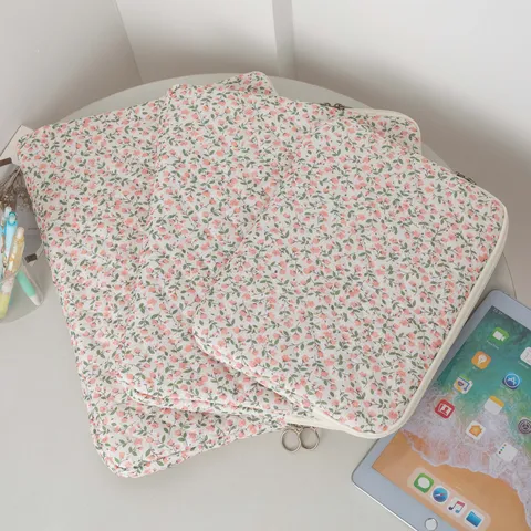 Korean Style Quilted Floral Laptop Sleeve Bag Soft Padded Protective Notebook Case For Tablet Students Laptop Sleeve