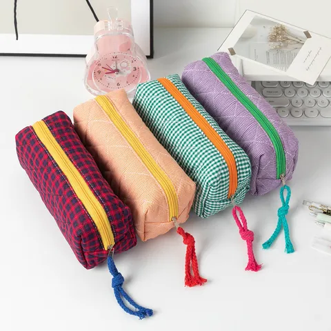 Trousse à Crayons à Carreaux Grande Capacité Style Ins Pochette Cosmétique Matelassée Sac de Rangement Portable Bureau Pour Étudiants