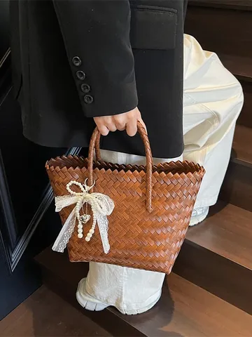 Γαλλική Vintage Ψάθινη Υφαντή Τσάντα Tote Γυναικεία Χειροποίητη με Δαντέλα και Φιόγκο από Τεχνητά Μαργαριτάρια Τσάντα Καλάθι