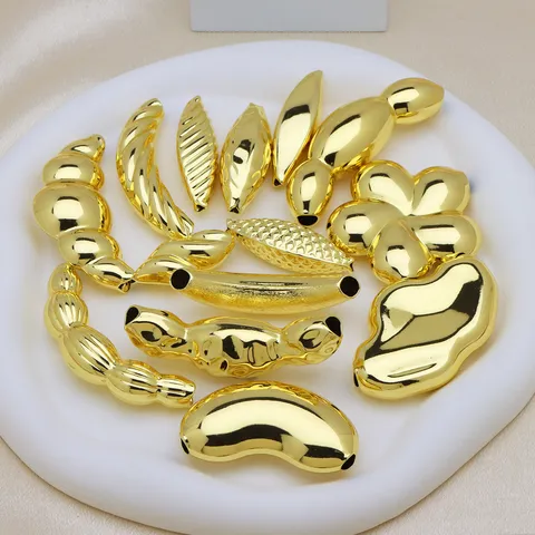 Pendentif Minimaliste en Cuivre Plaqué Or 18K Texture Coque d'Arachide Pendentif Seul Sans Chaîne Forme Organique Irrégulière Bijoux pour Femmes
