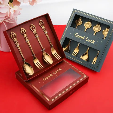Juego de Cuchara y Tenedor de Café de Acero Inoxidable Vintage con Relieve Calado Lujo Estilo Palacio Caja de Regalo